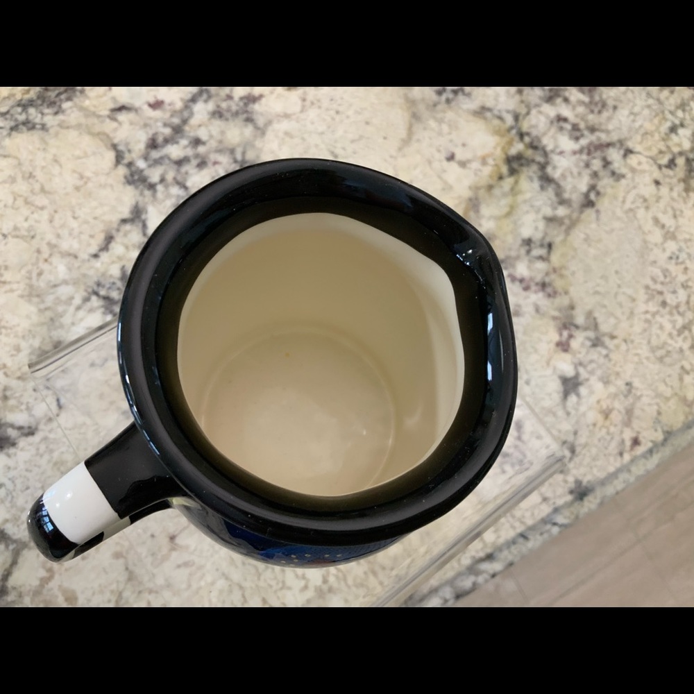 SWAK PITCHER - Picture 3 of 4